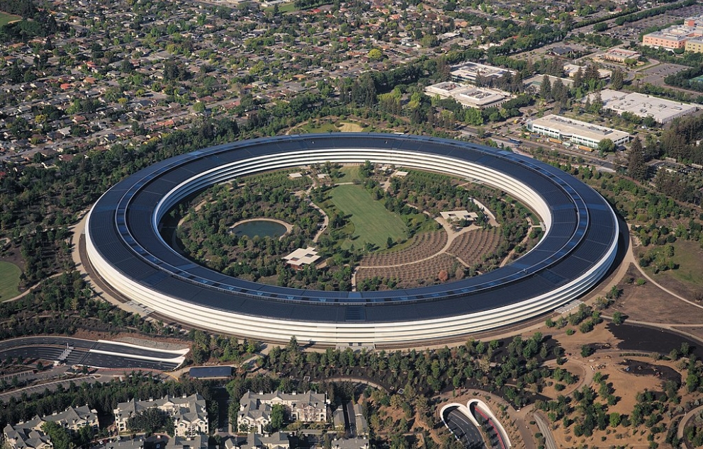 Aerial view of Apple Park Daniel L. Lu