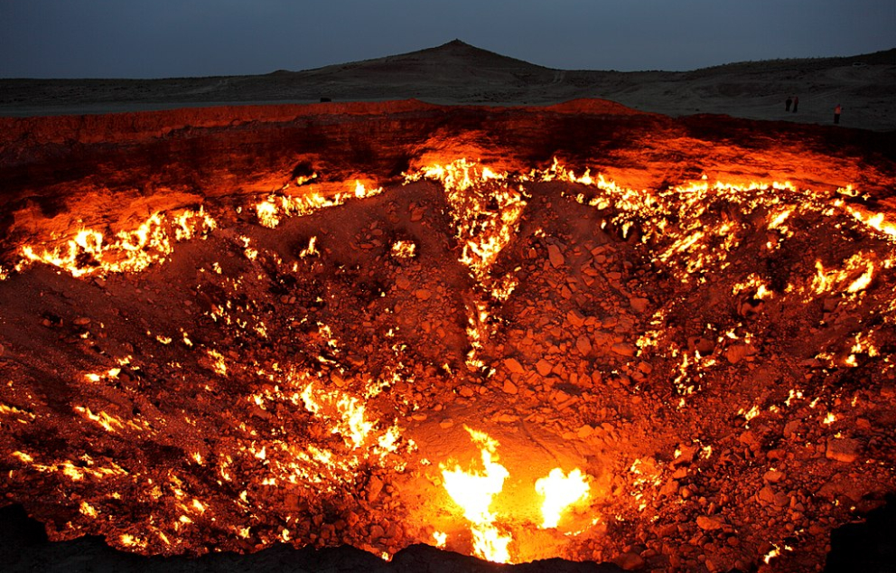 "שער הגיהנום" ליד הכפר דרווזה בטורקמניסטאן   מקור: ויקיפדיה (פליידיים)