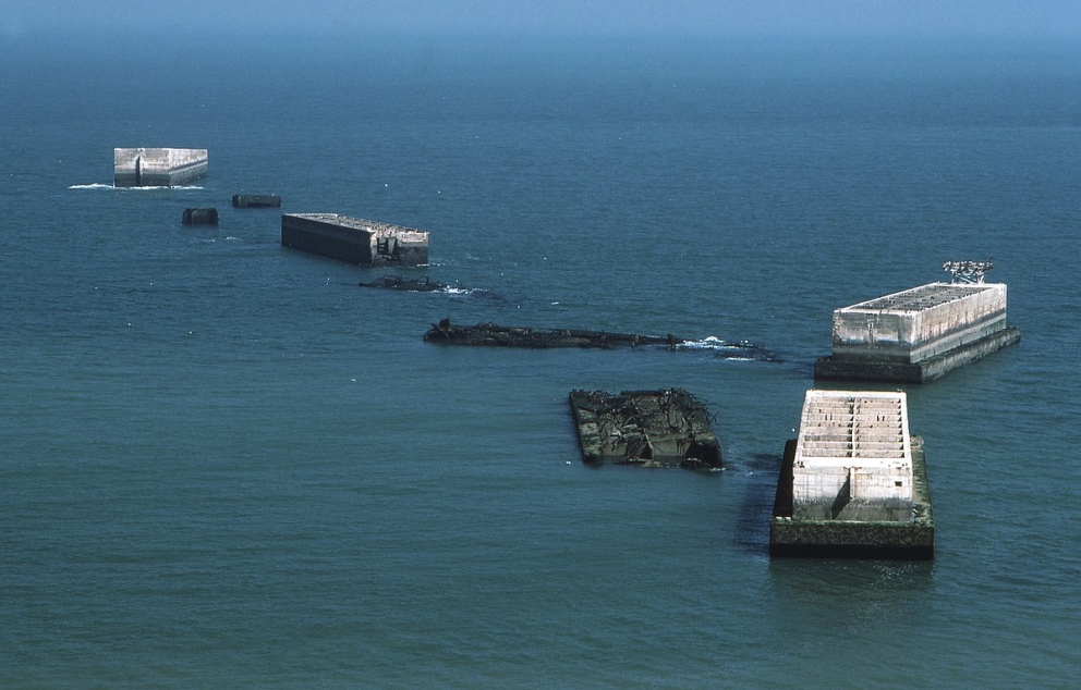 Mulberry Harbour Phoenix Elements Arromanches Chriusha