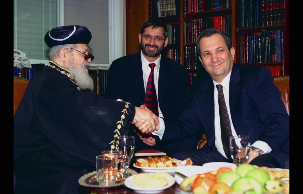 Prime Minister Ehud Barak meets with Rabbi Ovadia Yosef Ronen Kedem