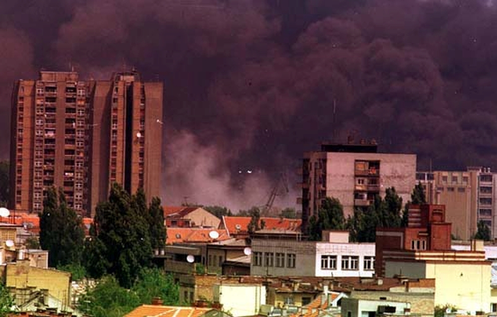 העיר הסרבית נובי סאד לאחר הפצצה של כוחות נאט"ו, 1999   מקור: ויקיפדיה (דארקו דוזט)