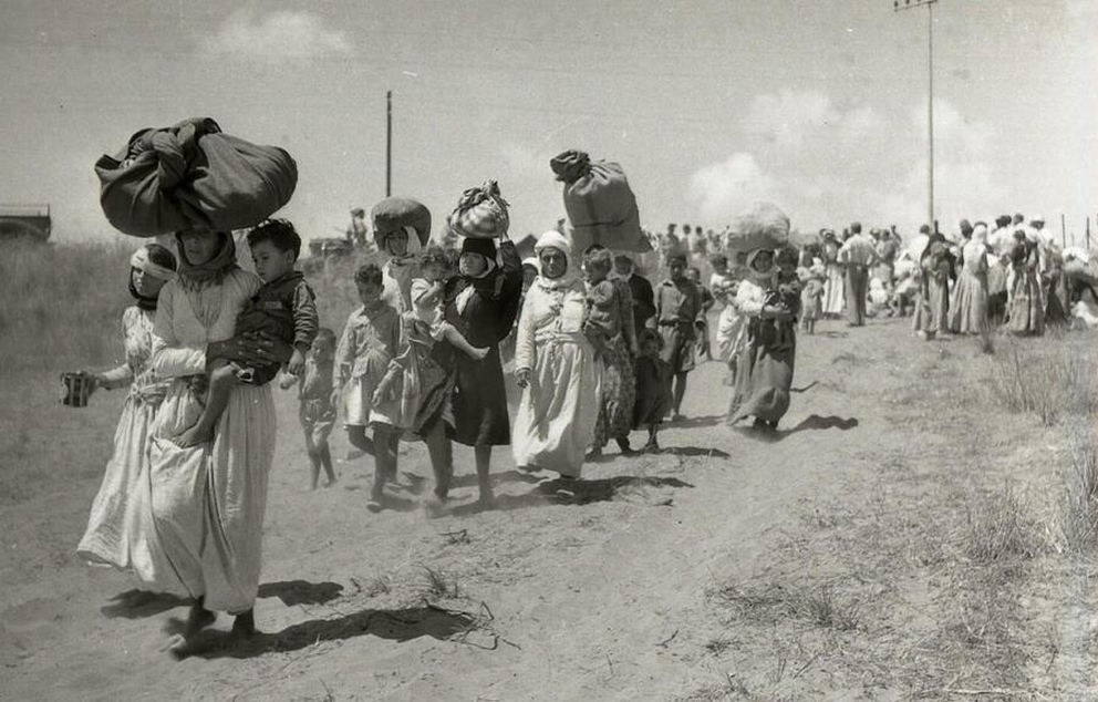 תושבי טנטורה עוזבים את כפרם   מקור: ארכיון המדינה (אוסף בנו רותנברג)