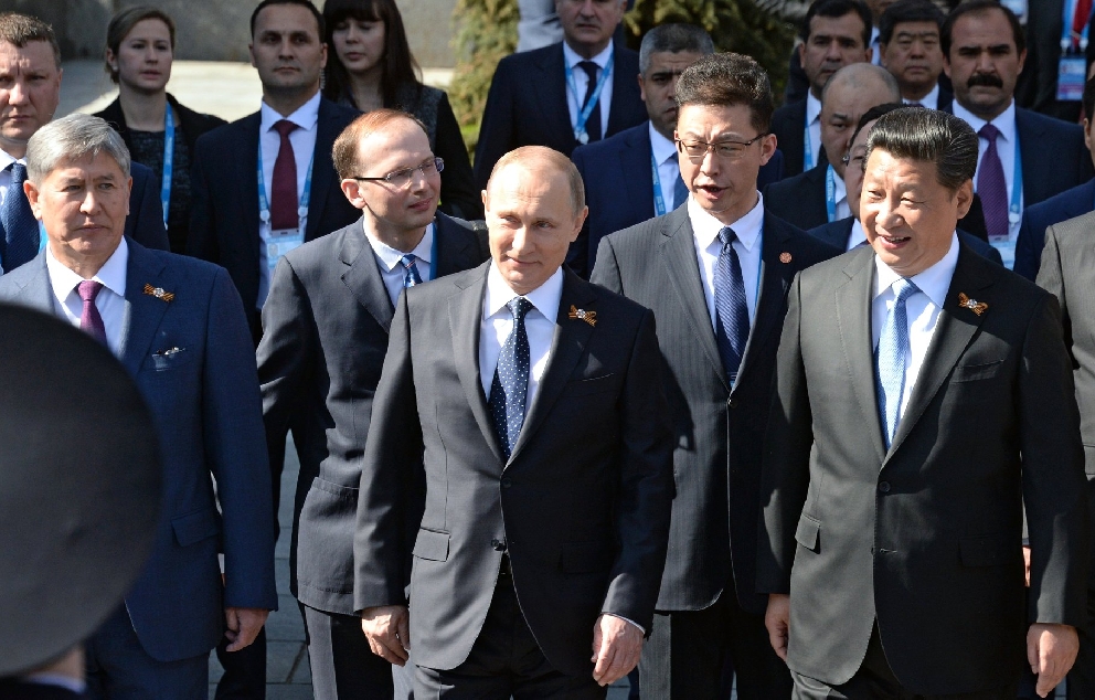 Vladimir Putin and Chinese President Xi Jinping at the 2015 Moscow Victory Day Parade