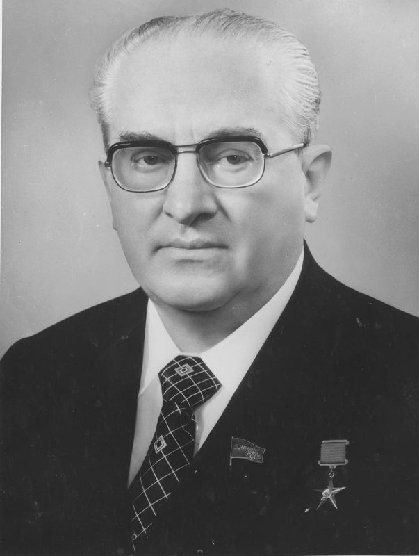 Yuri Andropov Soviet Life August 1983